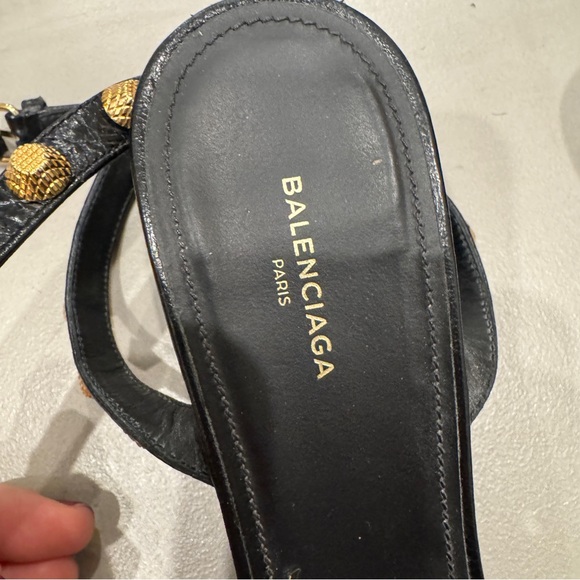 Balenciaga black low heel sandal with gold studs - size 39 - Picture 6 of 7